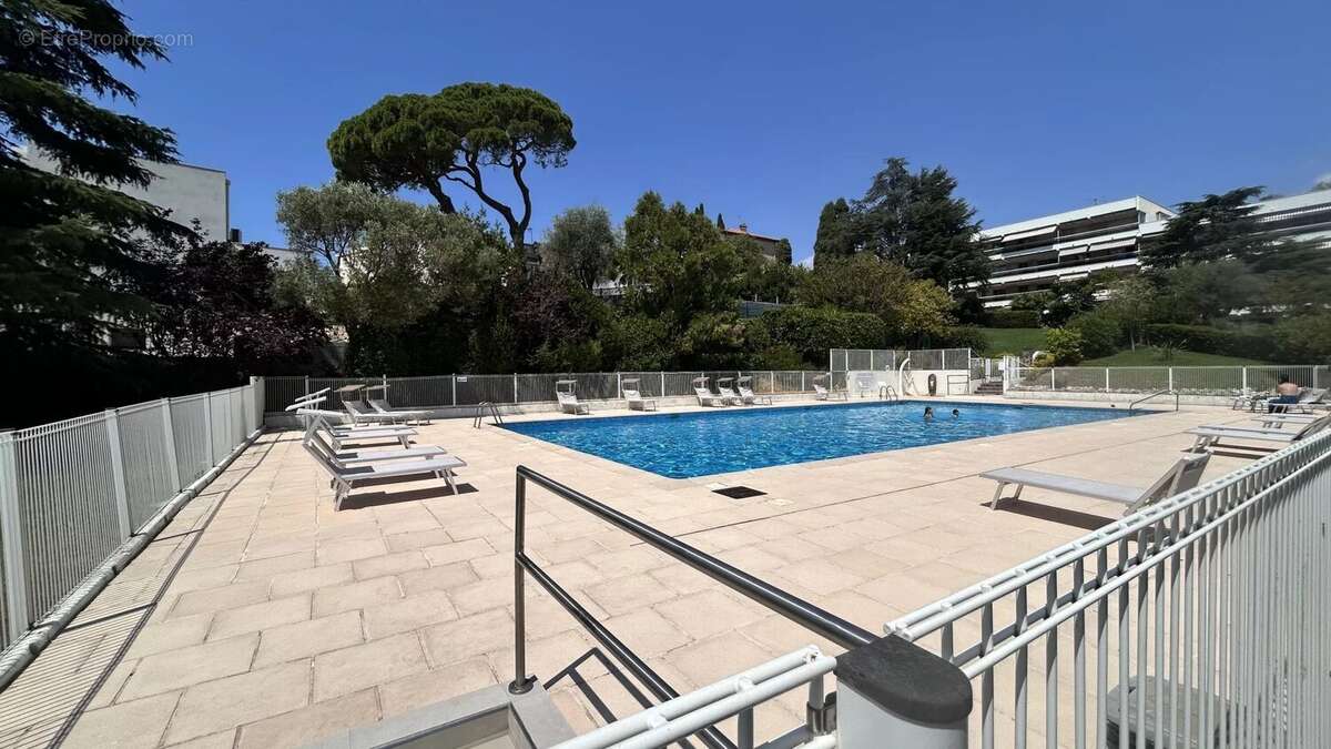Exclusivite : appartement 3 pieces antibes quartier saint-jean - photo 2