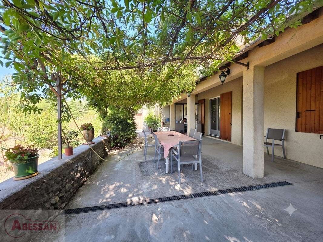 Saint-Christol-lès-Alès  Vue dominante, calme absolu et plus de 3 300 m² de terrain - photo 3