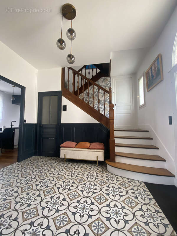 Nouvelle exclusivité centre ville etampes maison de caractere  240 m2 5chambres - photo 9