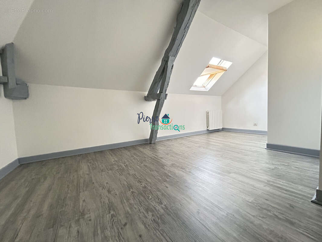 Appartement à LILLEBONNE