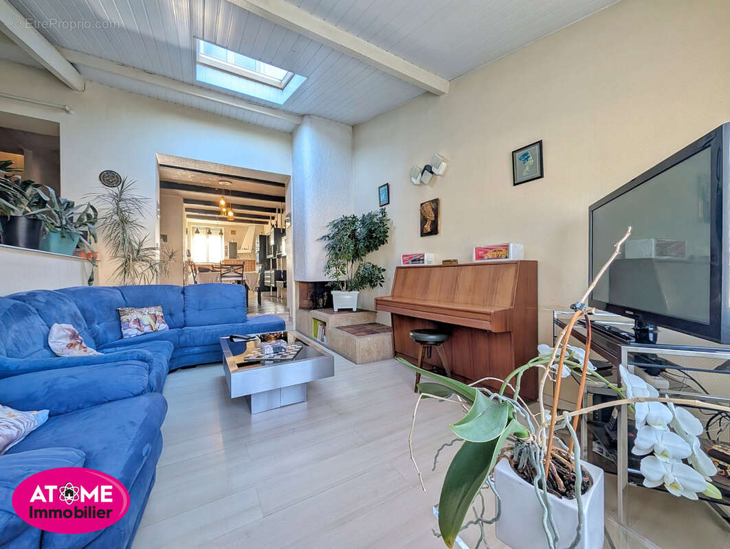 Maison à SAINTE-MARIE-AUX-CHENES