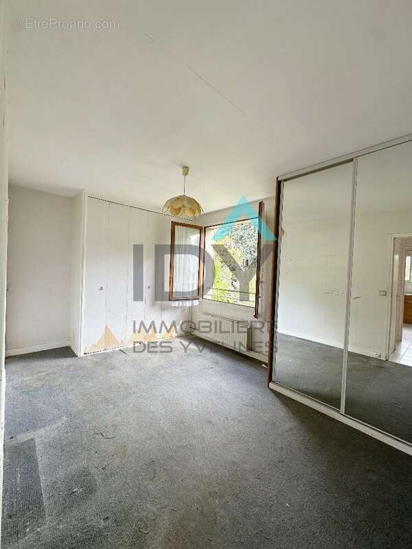 LE PECQ - Domaine de Grandchamp .Maison 175 m2 5 chambres - Au calme - photo 7