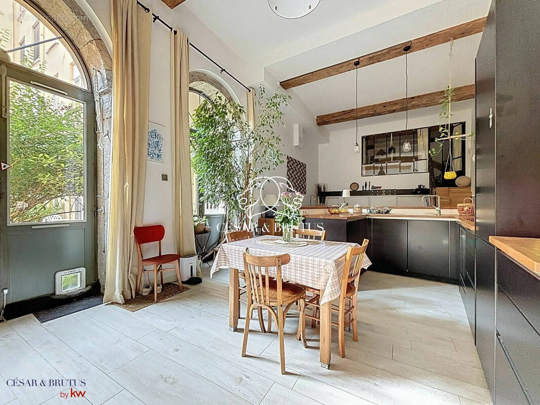 Appartement à LYON-4E