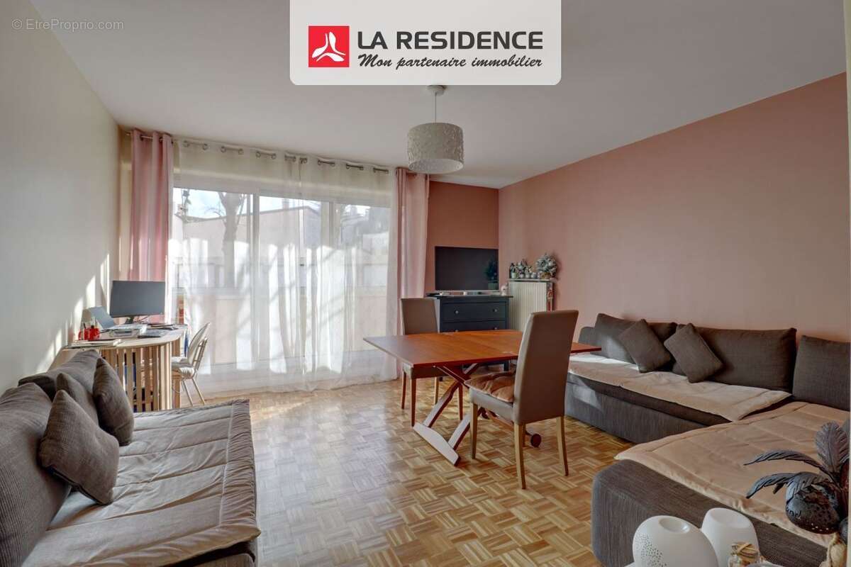 Appartement 73 m² à Chatou  - photo 2