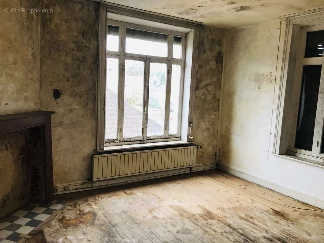 Maison à SAINT-ETIENNE-AU-MONT