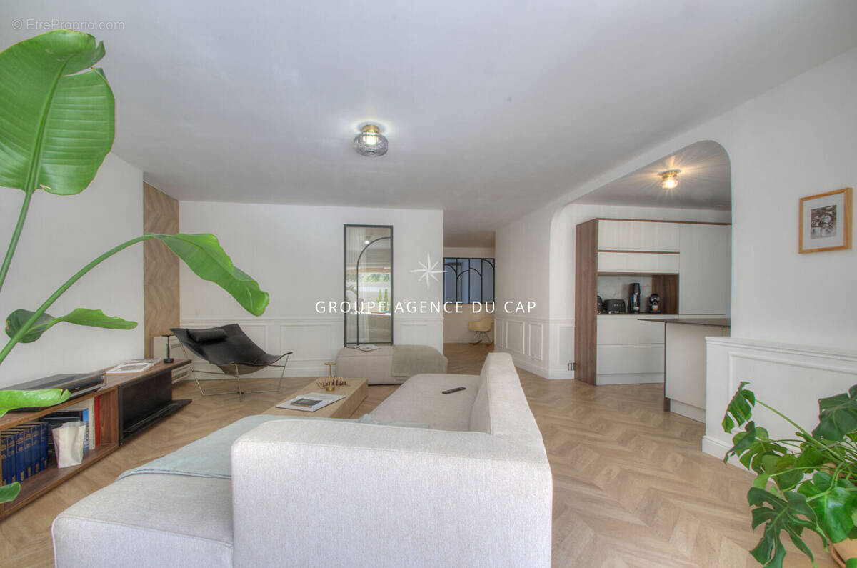 Appartement à SAINT-RAPHAEL