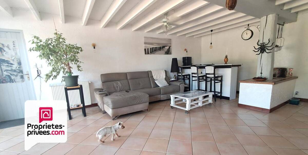 Maison à POUILLE