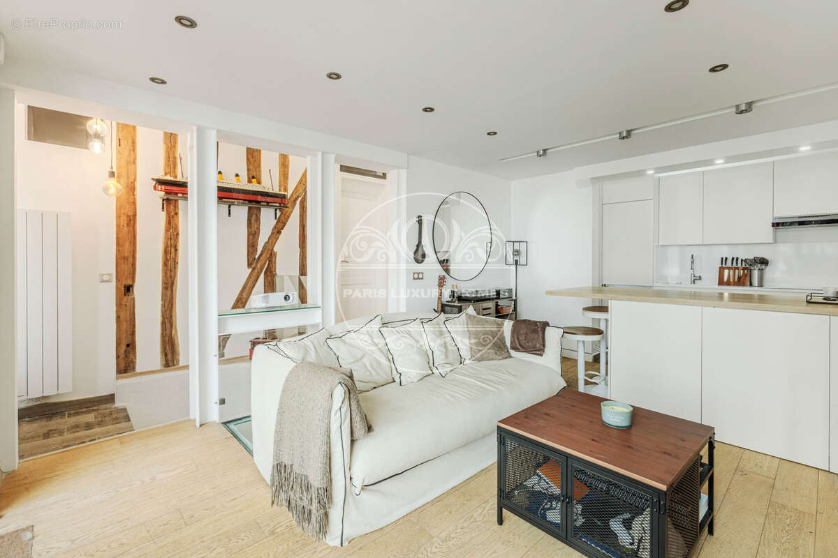 Appartement à PARIS-4E