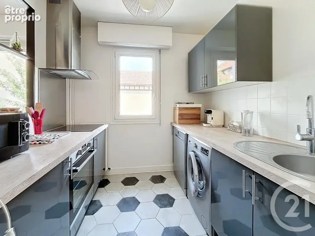 Appartement 2 pièces 44 m² à vendre à Chartres (28000) - photo 3