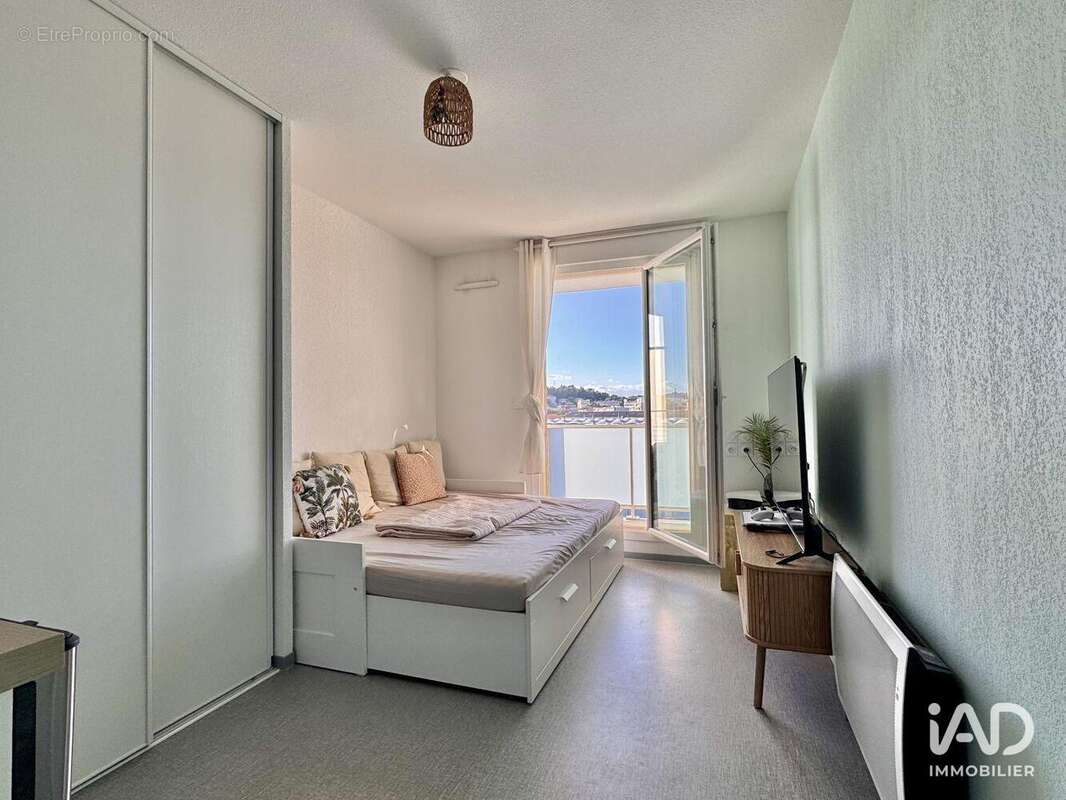 Photo 2 - Appartement à NIMES