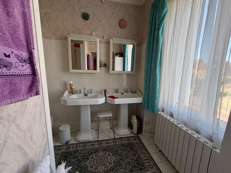 Maison à SAINT-SAUVEUR-LENDELIN