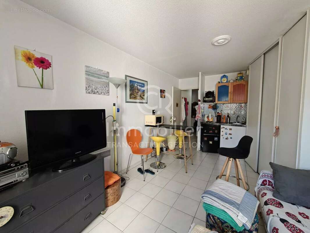 Studio 22.74 m² hyper-centre avec parking - photo 2
