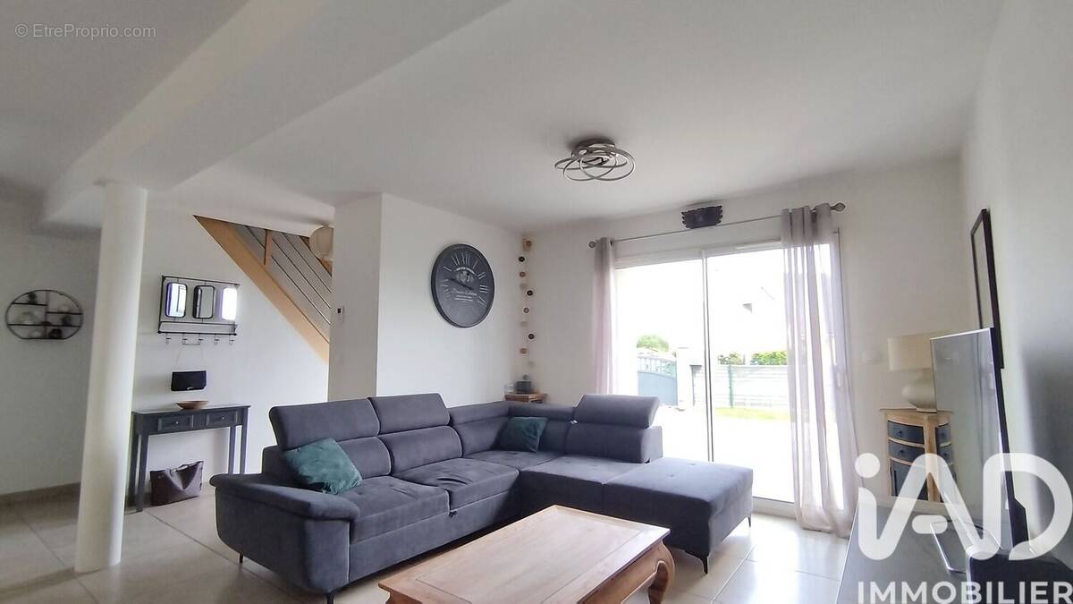 Photo 1 - Maison à MENNEVAL