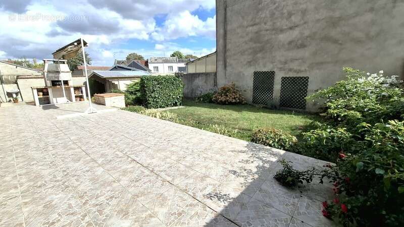 Maison à SAINT-QUENTIN