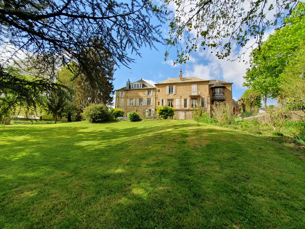Maison à CHARLEVILLE-MEZIERES