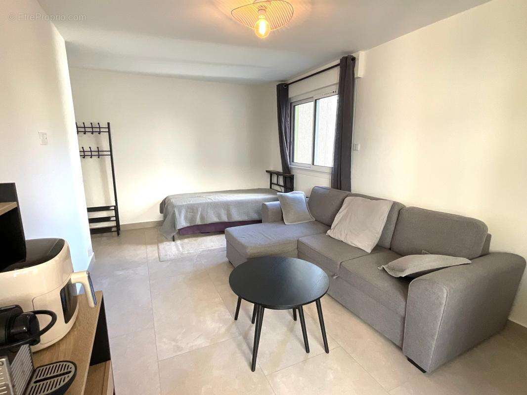 Nice centre / grand studio/ F1 / neuf/ équipé / balcon / cave - photo 14