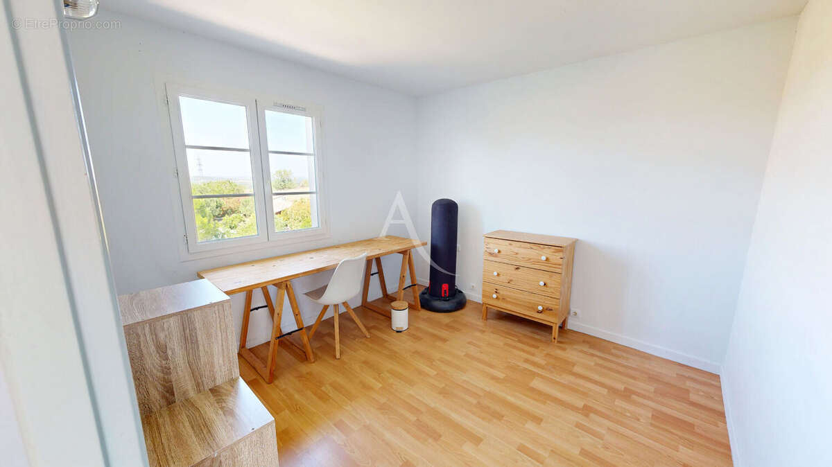 Maison familiale 4 chambres avec piscine, terrain de 904 m² sans vis-à-vis - photo 12