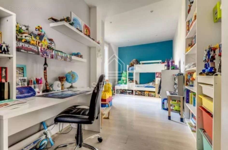 Appartement à LE PERREUX-SUR-MARNE