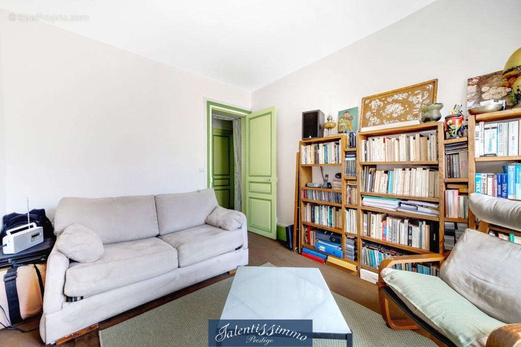 Appartement à PARIS-12E