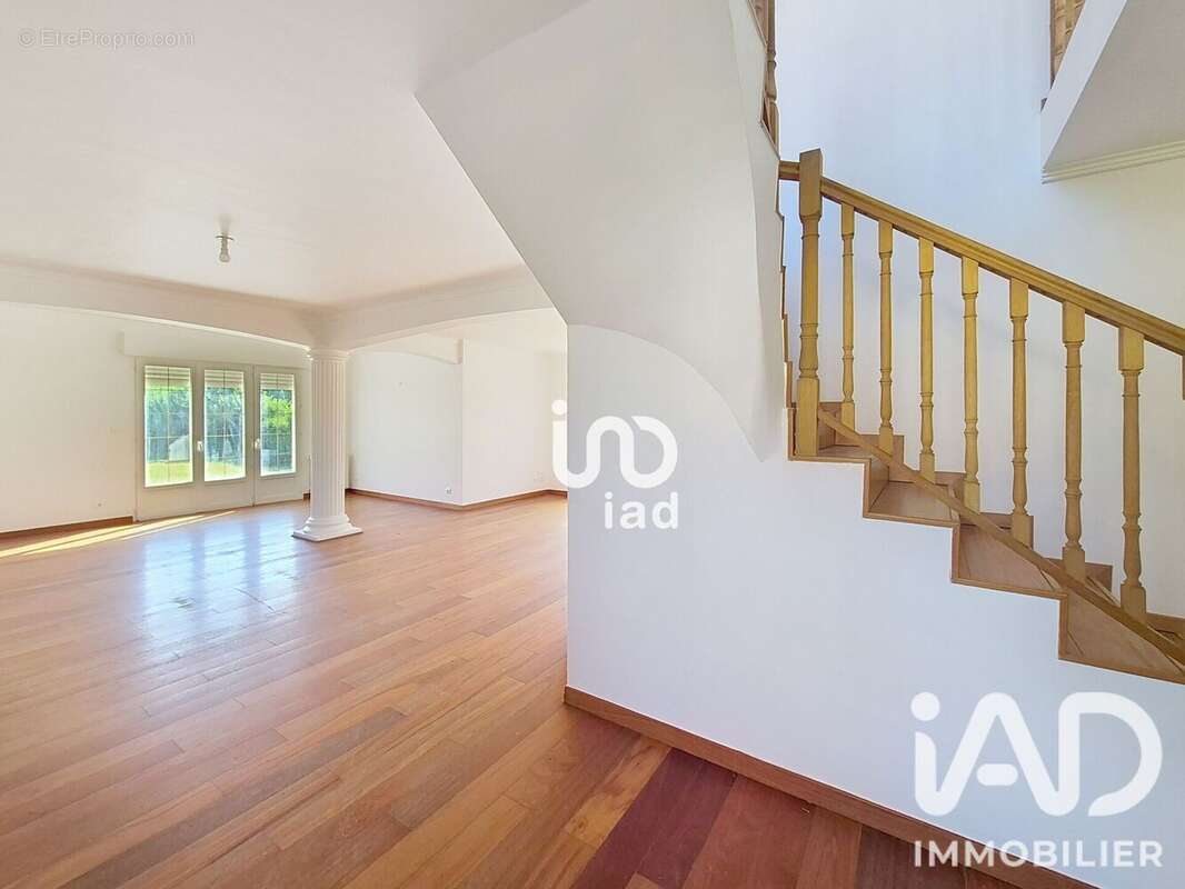 Maison 185 m² à Sentelie  - photo 4