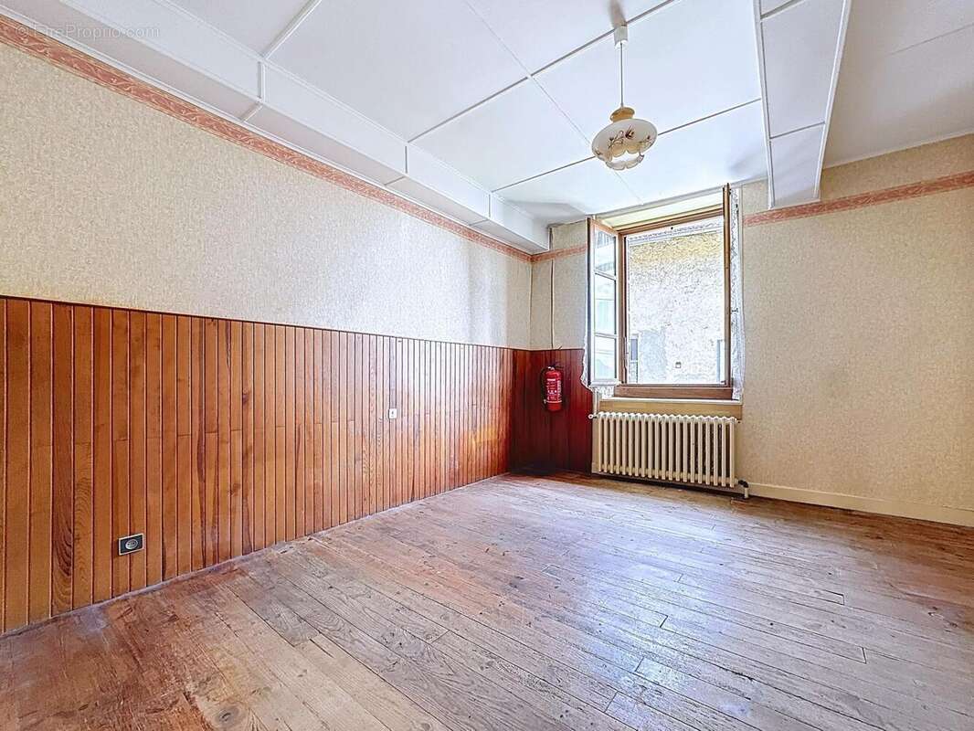 Photo 6 - Maison à SAINT-ETIENNE-DE-CROSSEY