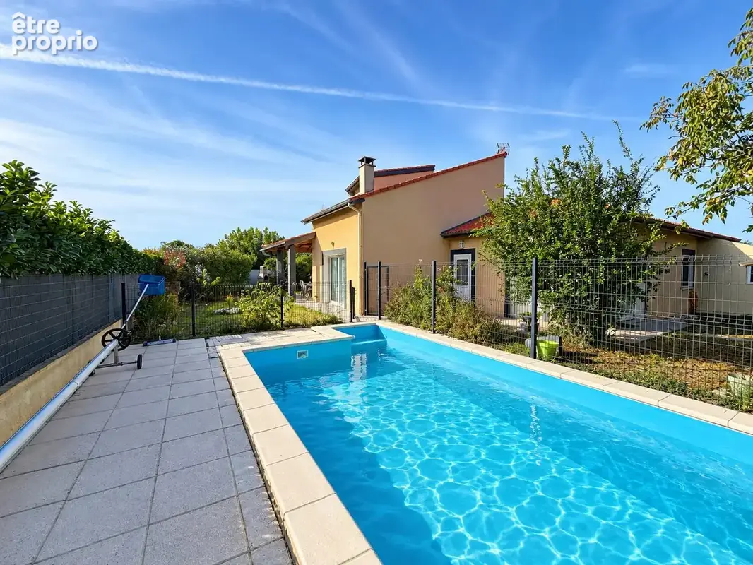 Maison 6 pièces 158 m² à vendre à Romans-Sur-Isere (26100) - photo 1