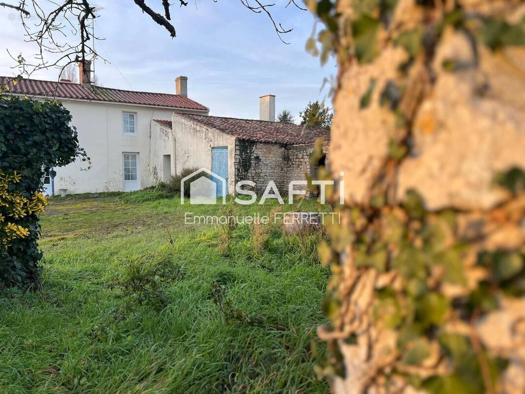 Photo 1 - Maison à SAINT-BENOIST-SUR-MER