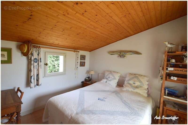 Maison à vendre 9 pièces LES PORTES EN RE (17), 7 chambres, à 2' des plus belles plages - photo 14