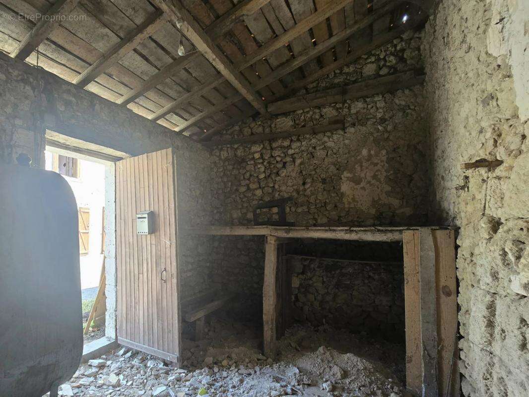 Maison à SAINT-PAUL-LIZONNE