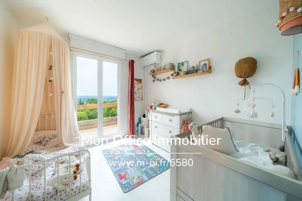 Appartement à EGUILLES