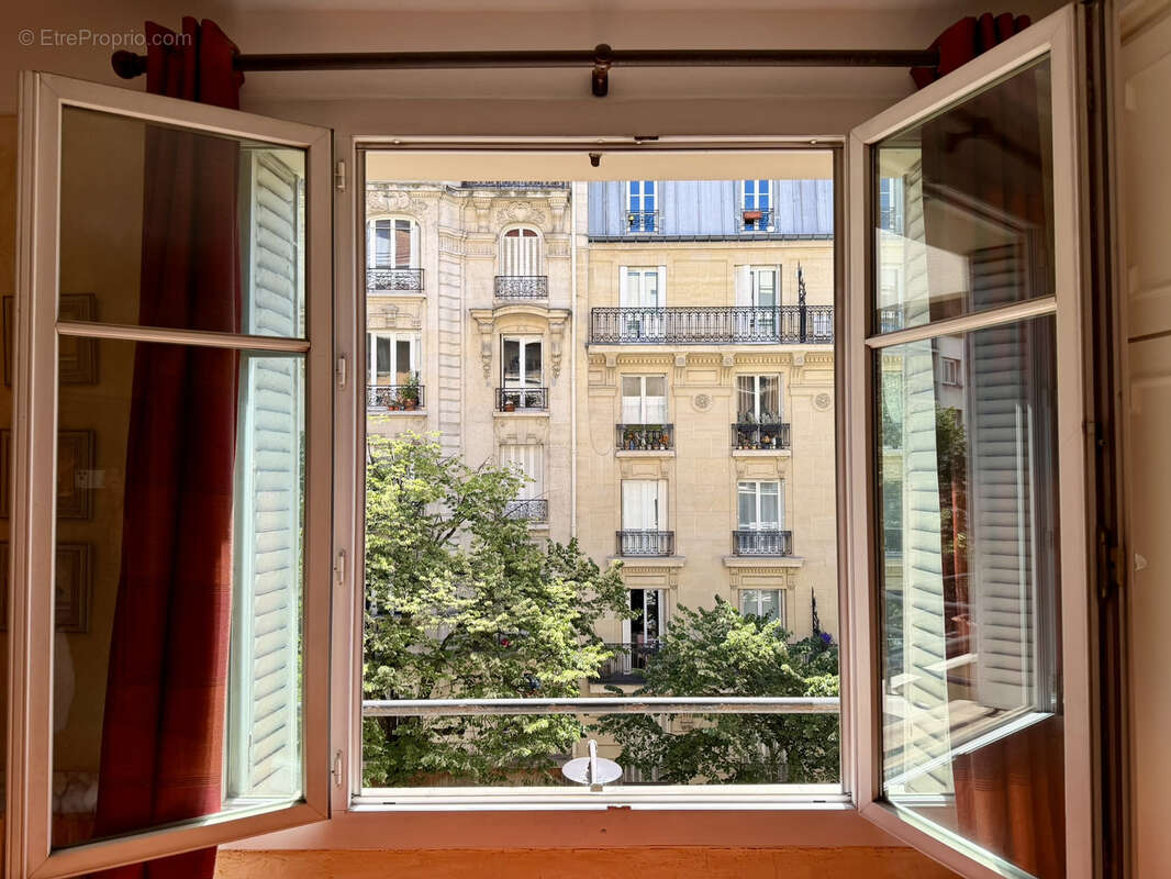 Appartement à PARIS-12E