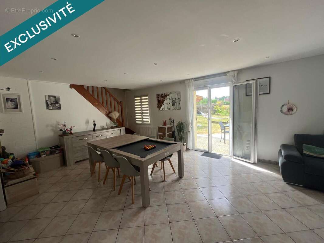 Maison 129 m² à La Neuville-Roy  - photo 3