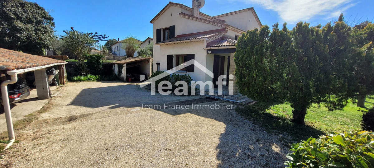 Maison à SAINT-MARTIN-DE-VALGALGUES