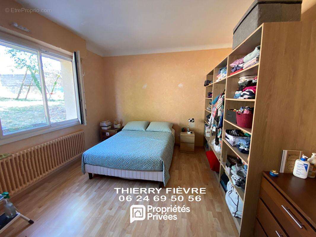 A VENDRE MONTREUIL BELLAY 49260 Maison de 151 m2  4 chambres sur terrain clos avec véranda cave - photo 7