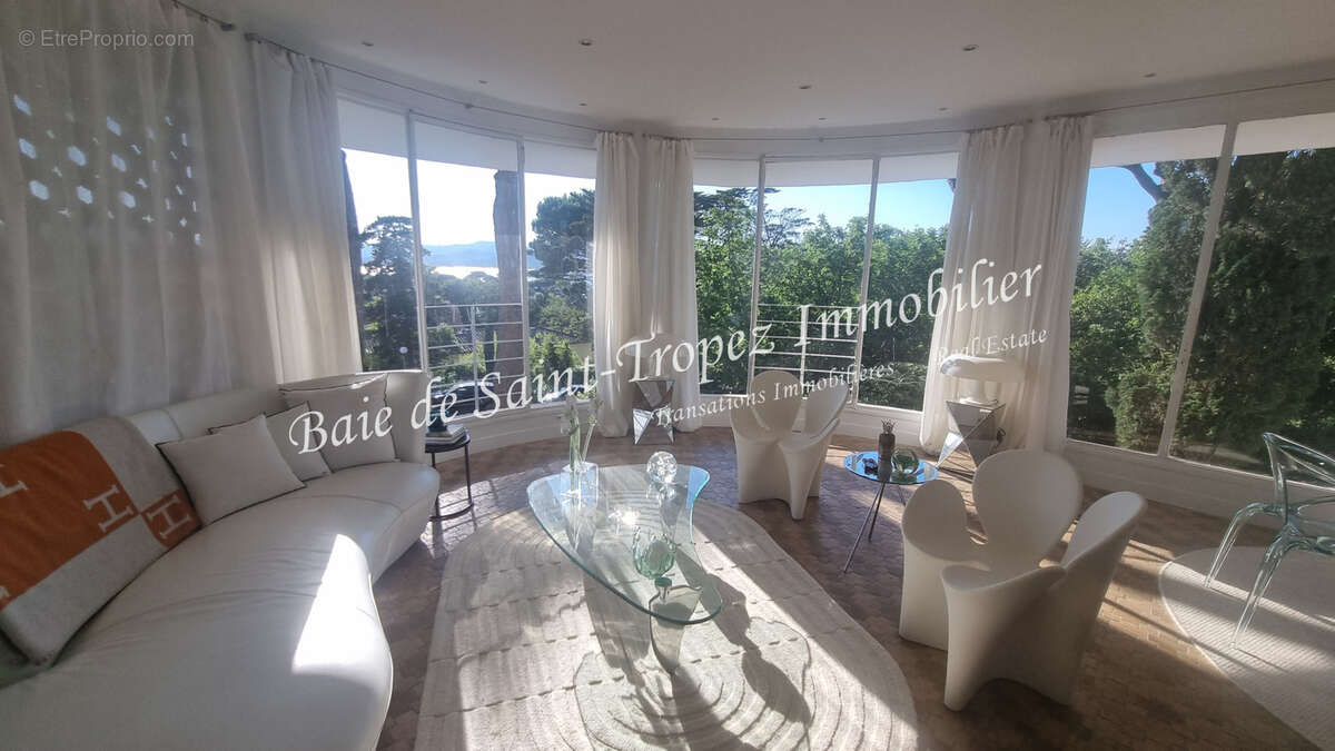 Appartement à SAINT-TROPEZ