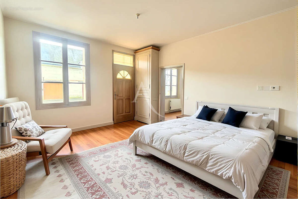 Maison à MONTRICHARD