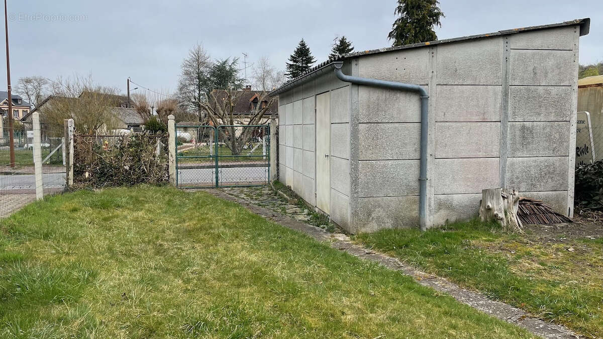 Maison à LA FERRIERE-SUR-RISLE