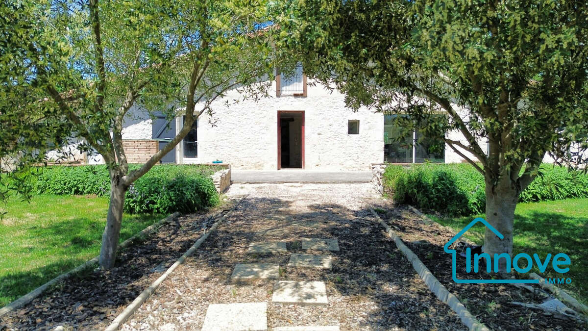 Maison à MAUVEZIN