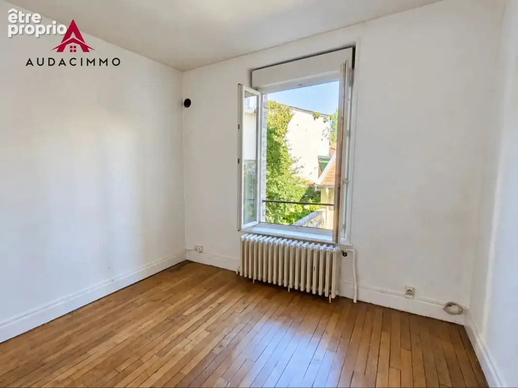 Immeuble de deux logements avec garage, dépendance et jardin - photo 4