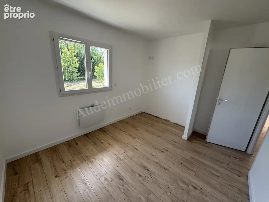 Maison plain-pied récente avec jardin - photo 13