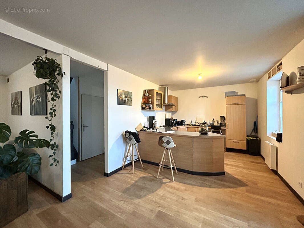 Maison à PLOUNEOUR-MENEZ