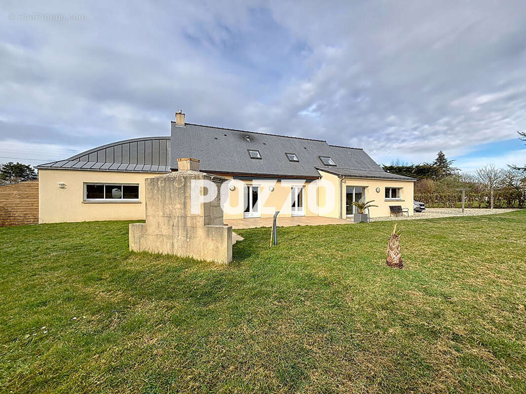 Maison à AGON-COUTAINVILLE