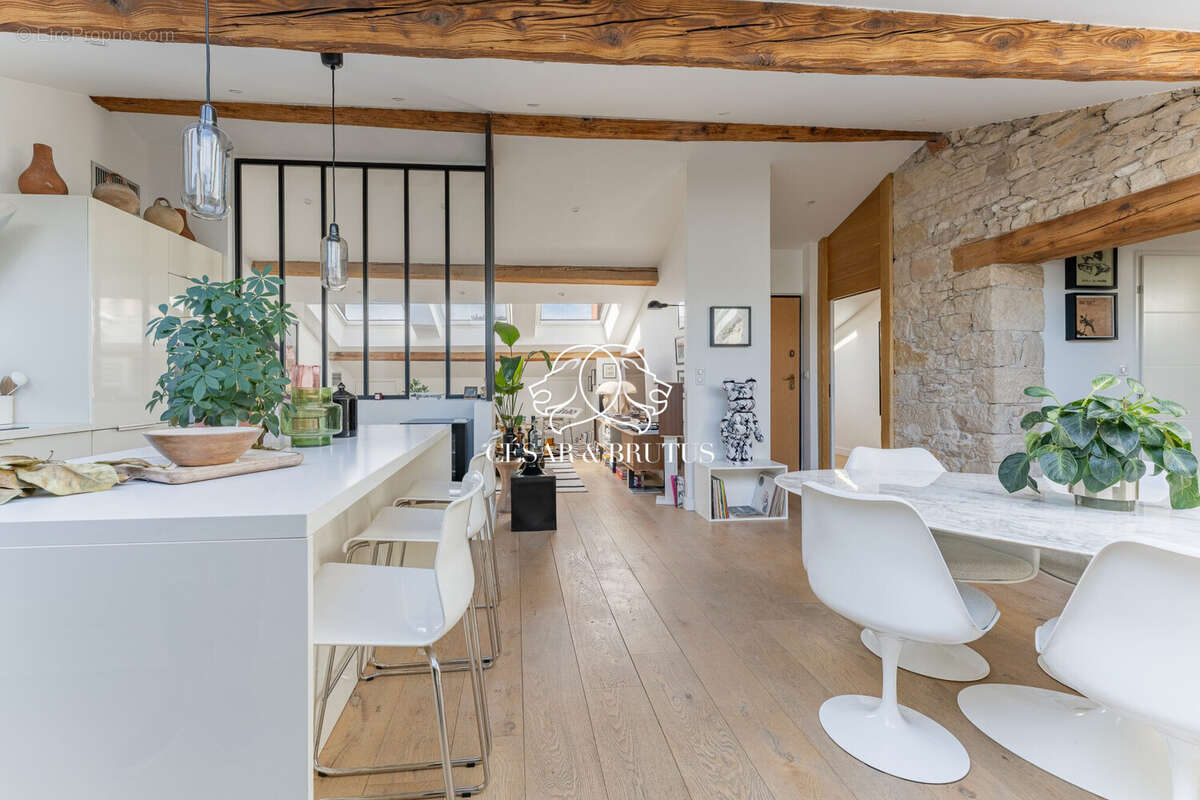 Appartement à LYON-6E