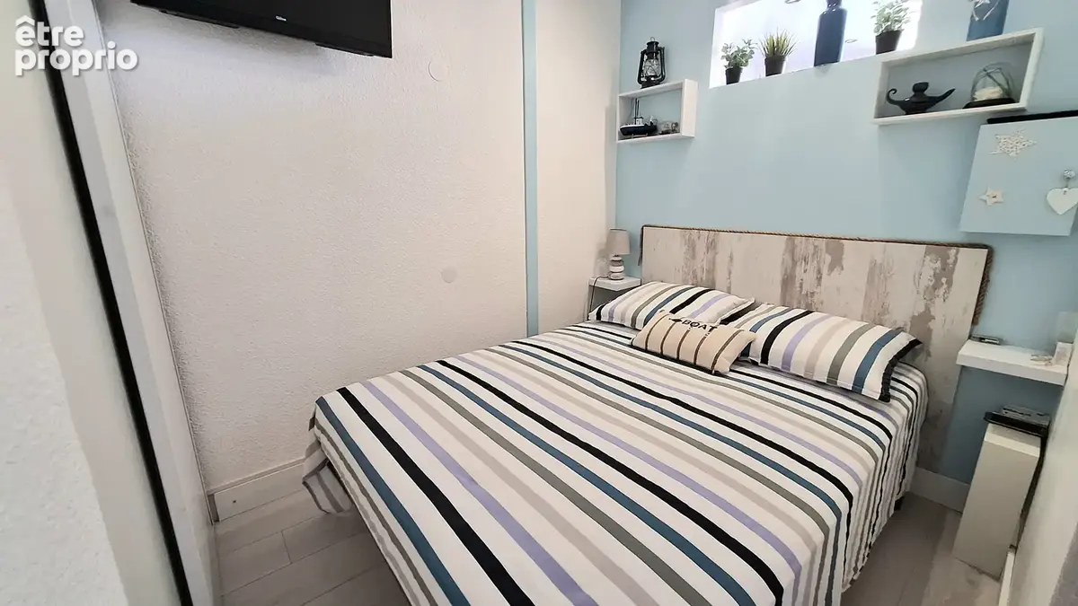 LE CAP D'AGDE - RICHELIEU - Appartement T2 rénové avec loggia - vue Port - ascenseur et piscine - photo 6