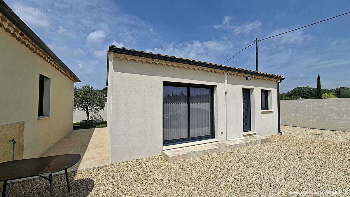 Maison à MONDRAGON