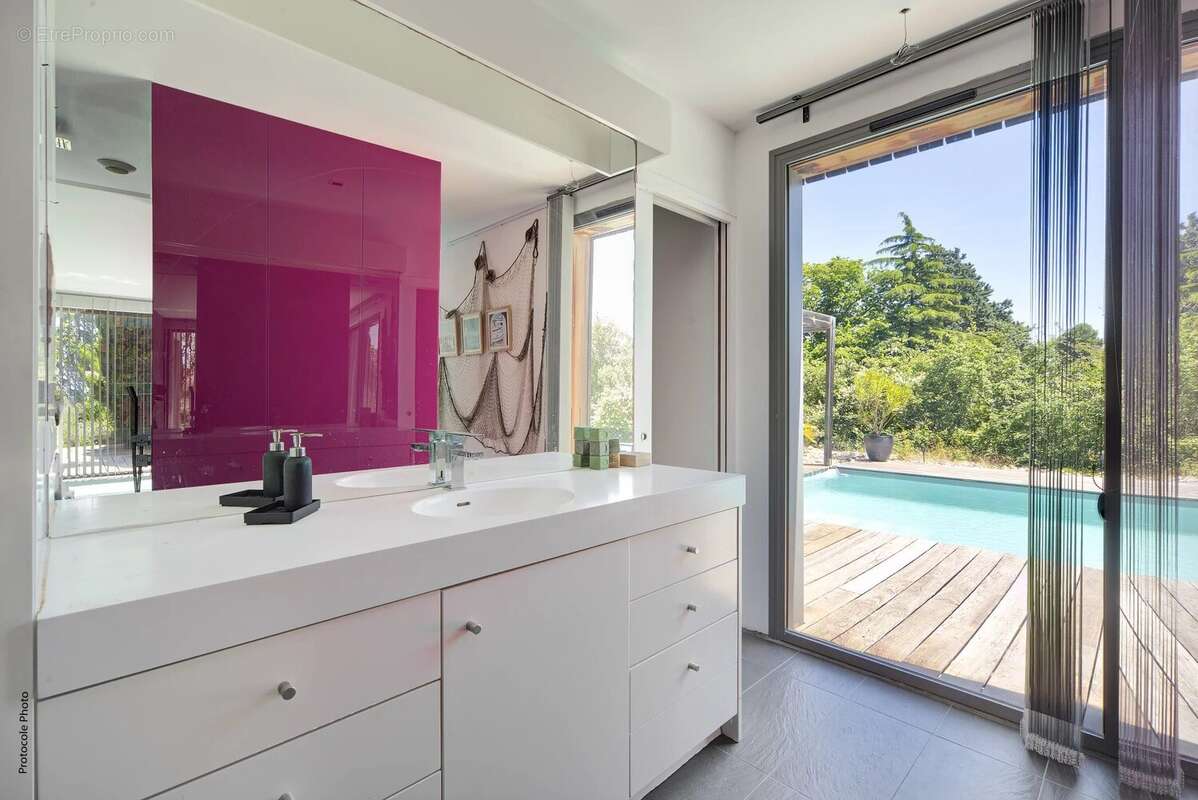 Villa d'exception sur les coteaux piscine et spa - photo 15