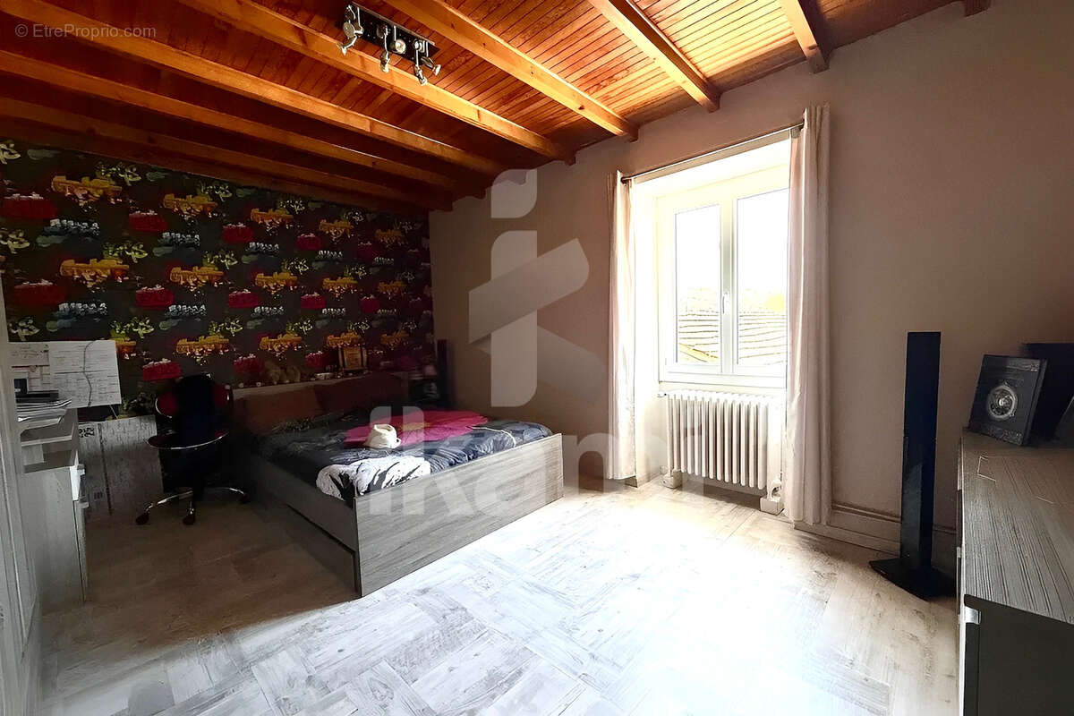 Belle et grande maison à Lens-Lestang - photo 10