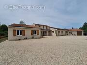 Maison à SAINTE-SEVERE