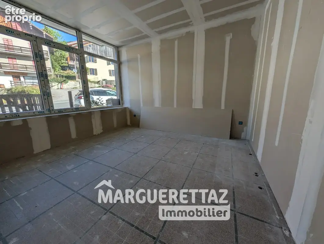 Appartement T2 de 45 m² en rez-de-jardin avec cour privative — En plein cœur d'Onnion - photo 3