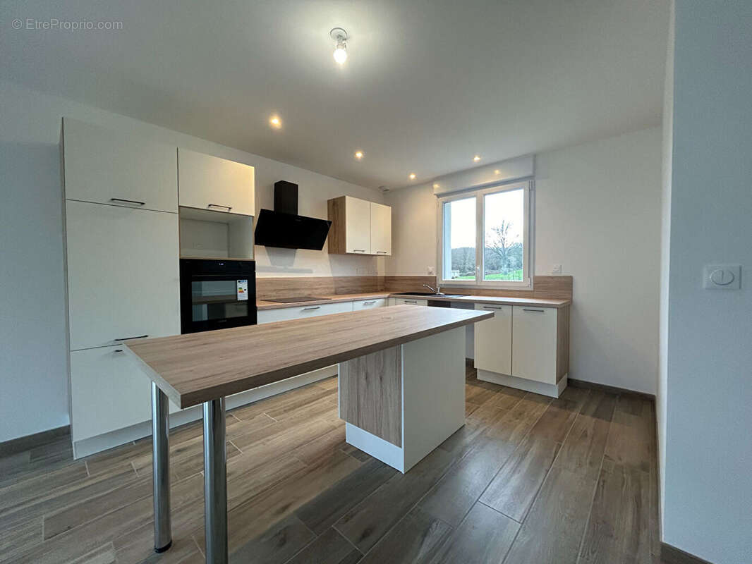 Maison à CHATEAU-GONTIER